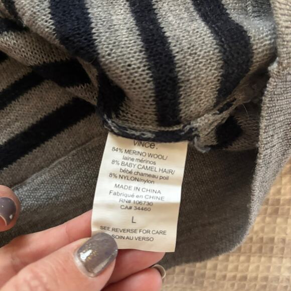 Vince Mens Navy Blue Gray Striped CAMEL HAIR & WOOL SWEATER Size Large FLAW - Picture 10 of 10